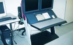 煤礦調度室調度臺主要管什么？